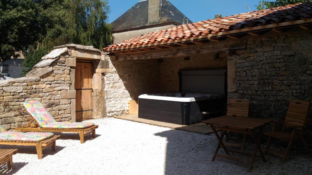 Le Logis Du Foirail Διαμέρισμα Saint-Projet  Εξωτερικό φωτογραφία
